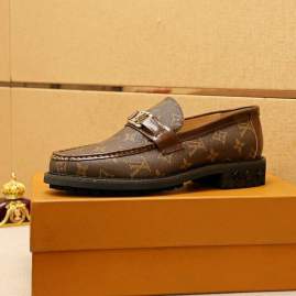 Picture of Louis Vuitton Shoes _SKU2241156SZ38-4413877